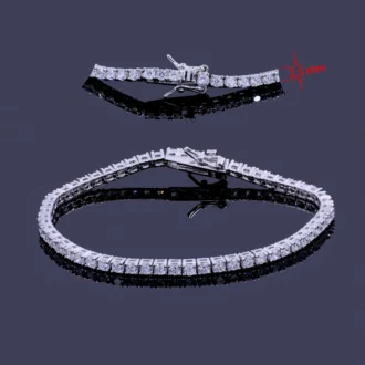 צמיד טניס כסף עם אבני חן, מושלם לסיטונאות תכשיטים וליצירת מראה אלגנטי.