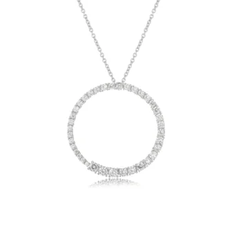 שרשרת כסף עם תליון עגול מעוטר בברקת, תכשיטים בסיטונאות לאירועים מיוחדים.