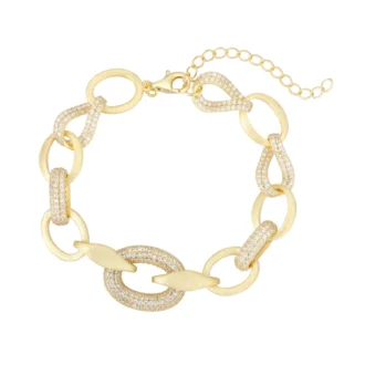 צמיד זהב מעוצב עם פרטים מבריקים, מושלם לתוספת אלגנטית לכל הופעה.