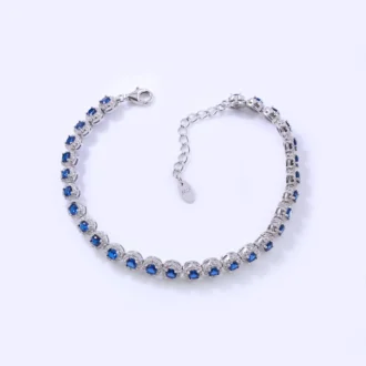 צמיד כסף עם אבני סברובסקי כחולות, מתאים לסיטונאות תכשיטים איכותיים.