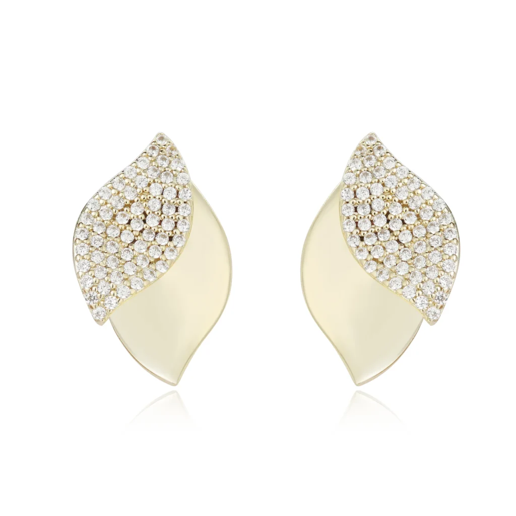 עגילים צמודים כסף בעיצוב עלים, משובצים באבני חן, מושלמים לתכשיטים בסיטונאות.