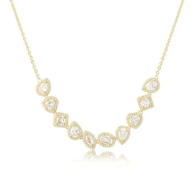 שרשרת זהב מעוטרת באבני חן בשלל צורות, מתאימה לאירועים מיוחדים וליומיום.